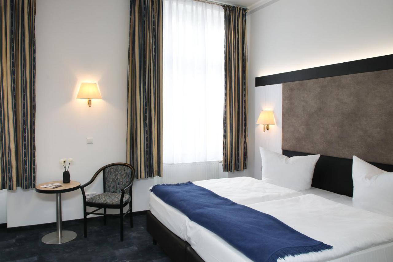 Hotel Zur Kulturweberei Finsterwalde Buitenkant foto