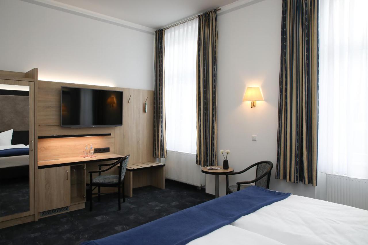 Hotel Zur Kulturweberei Finsterwalde Buitenkant foto