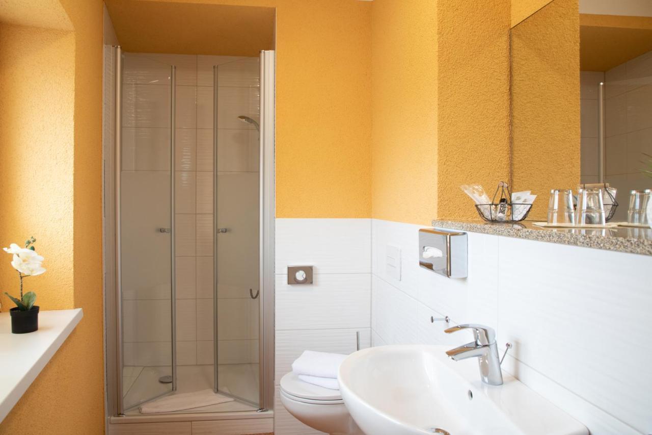Hotel Zur Kulturweberei Finsterwalde Buitenkant foto