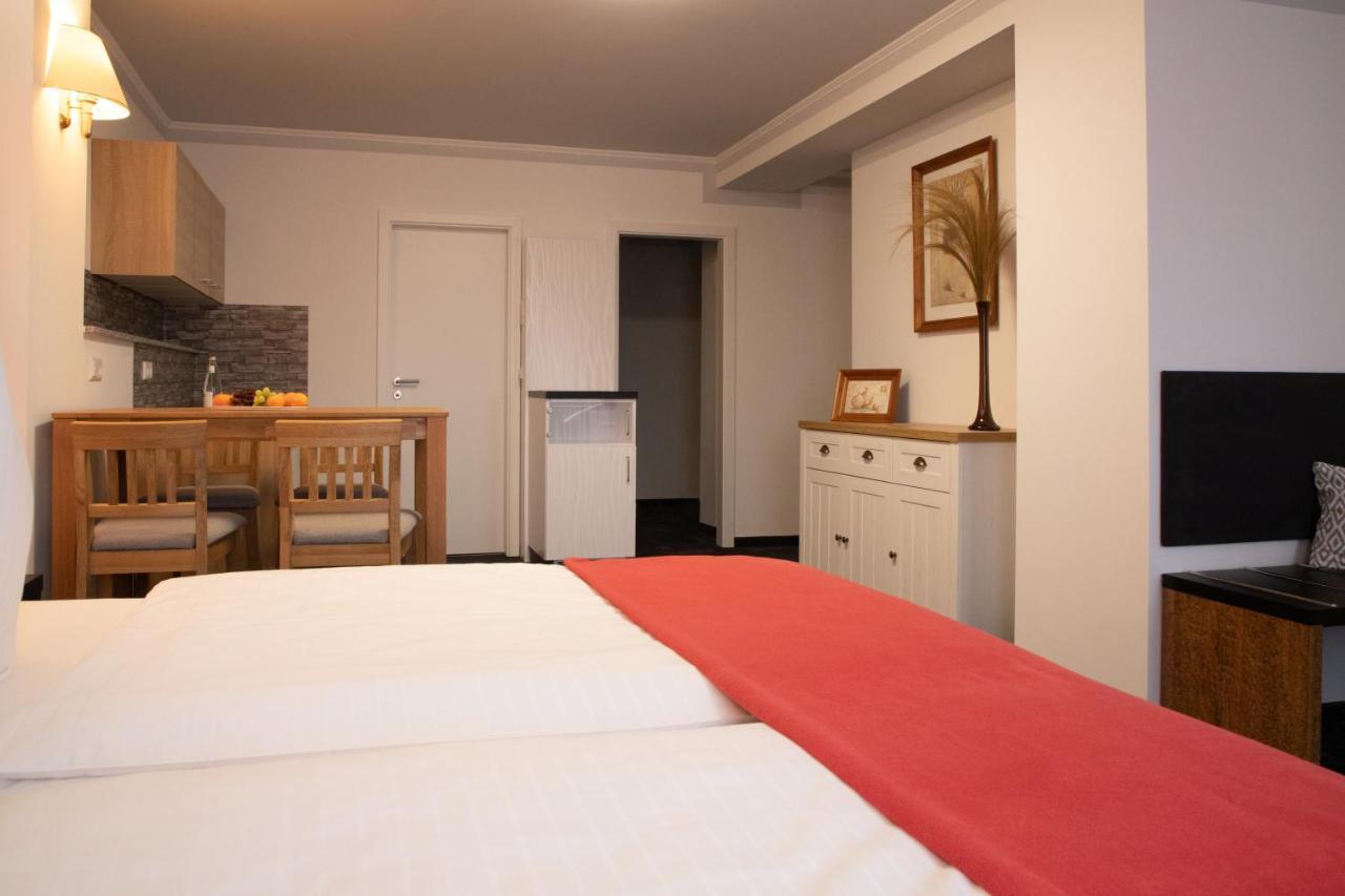 Hotel Zur Kulturweberei Finsterwalde Buitenkant foto