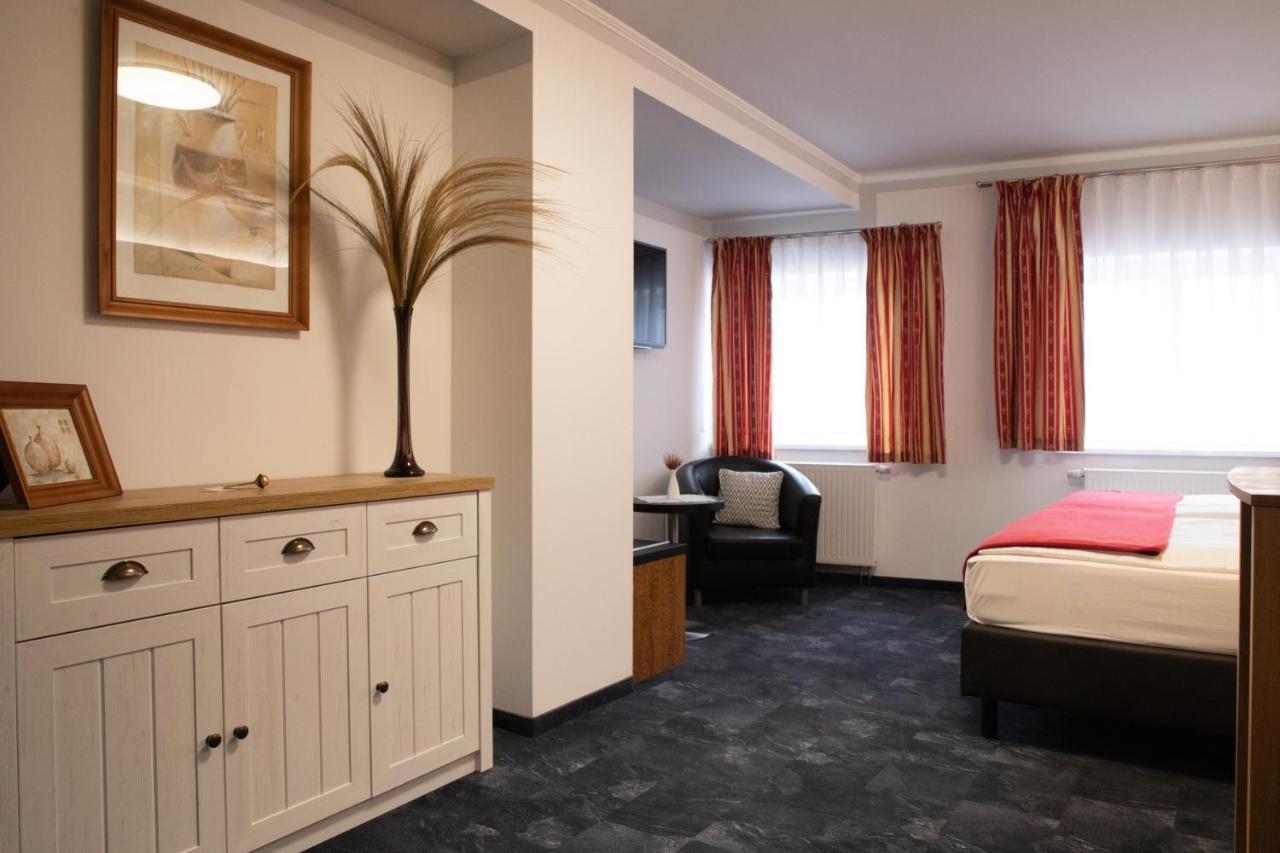Hotel Zur Kulturweberei Finsterwalde Buitenkant foto
