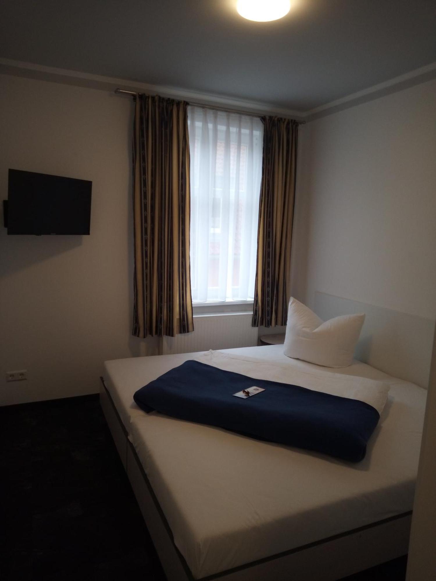 Hotel Zur Kulturweberei Finsterwalde Kamer foto