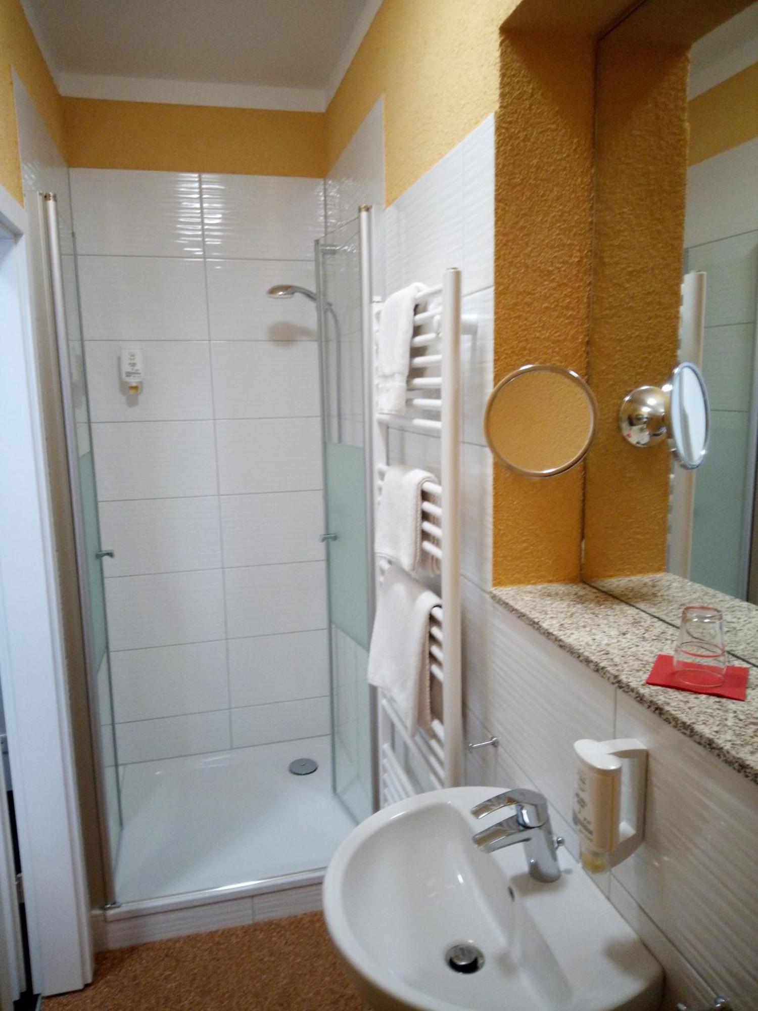 Hotel Zur Kulturweberei Finsterwalde Kamer foto
