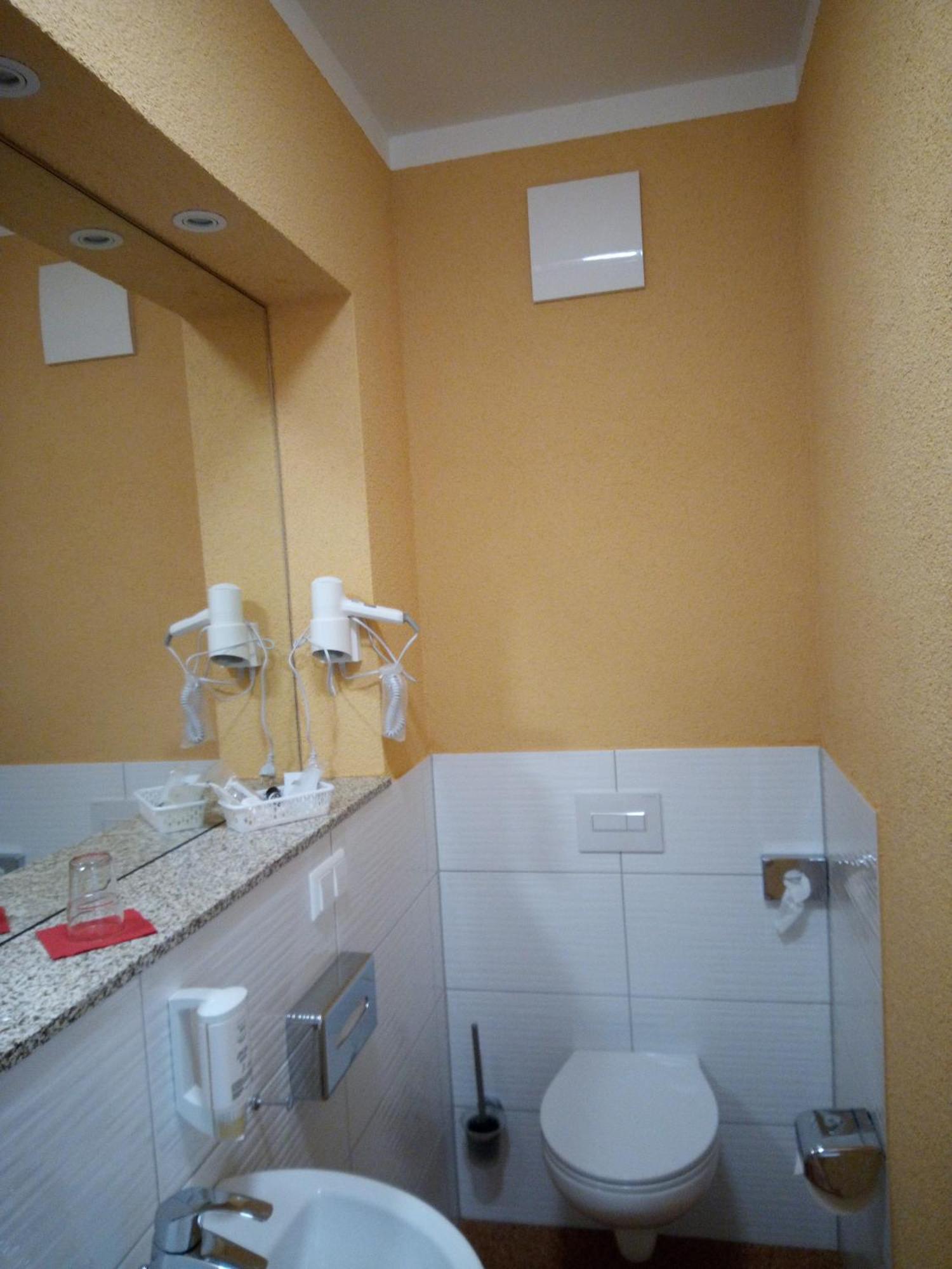 Hotel Zur Kulturweberei Finsterwalde Kamer foto